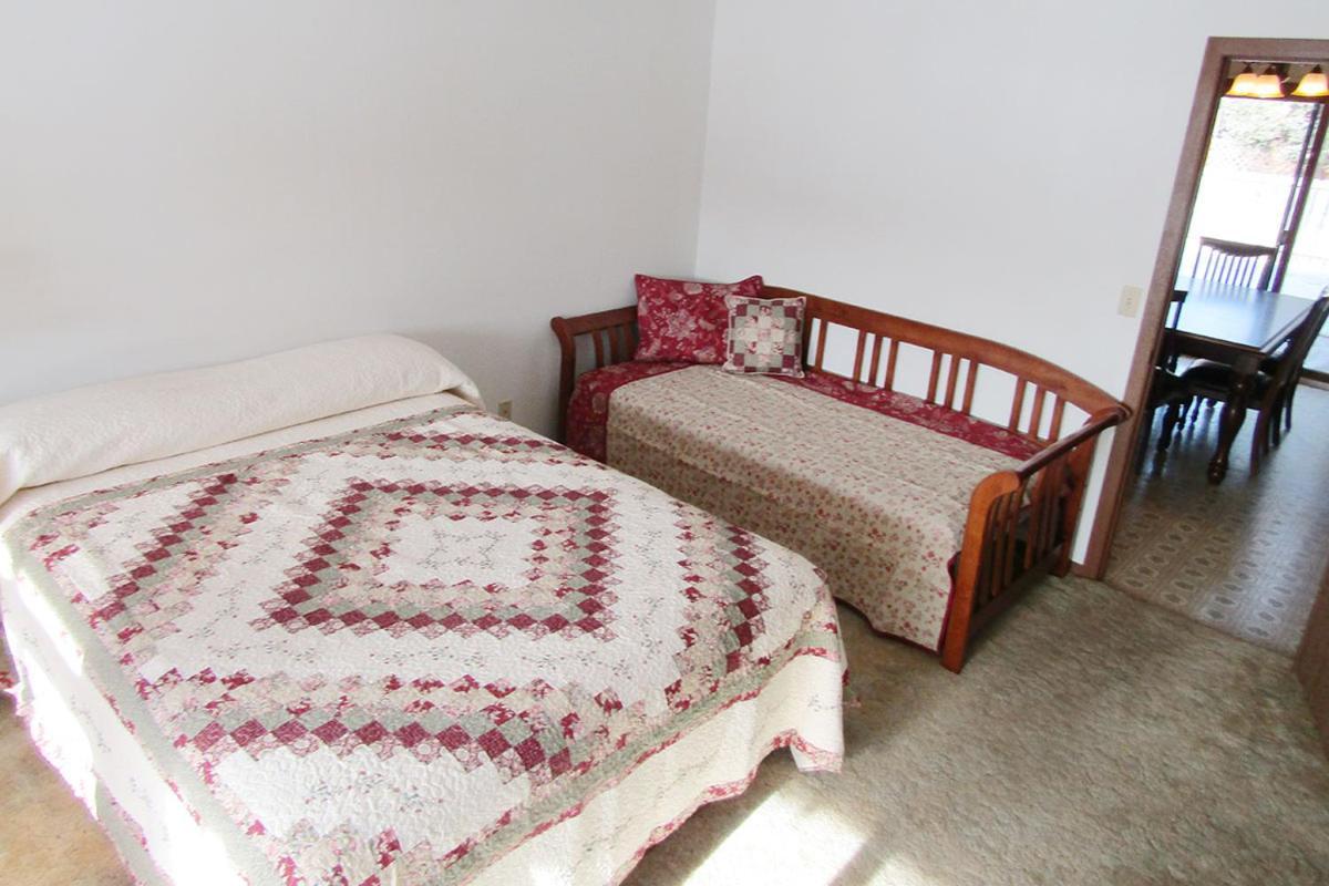 Freedom Ridge Cabins Hill City Bagian luar foto