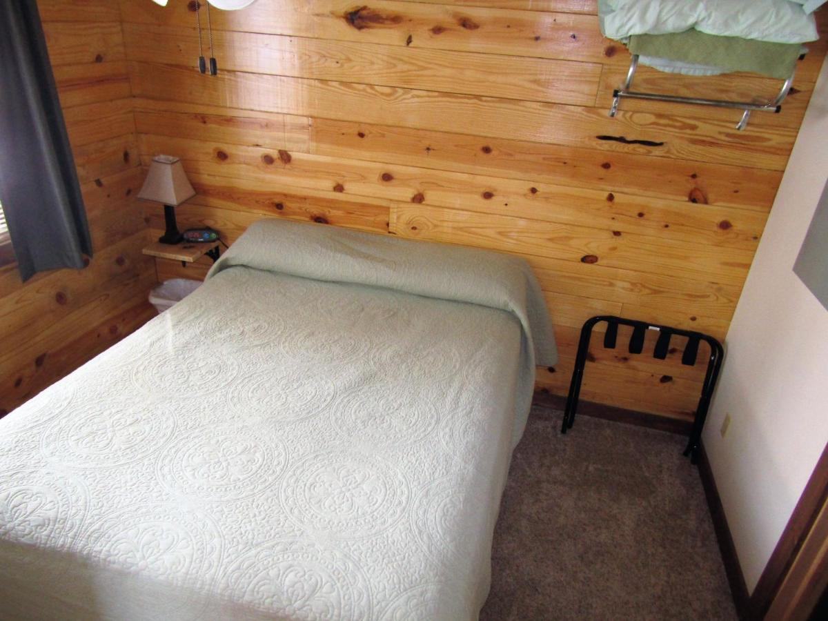 Freedom Ridge Cabins Hill City Bagian luar foto
